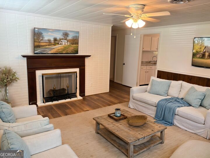 Property Photo:  222 Hobbins Drive  GA 31021 