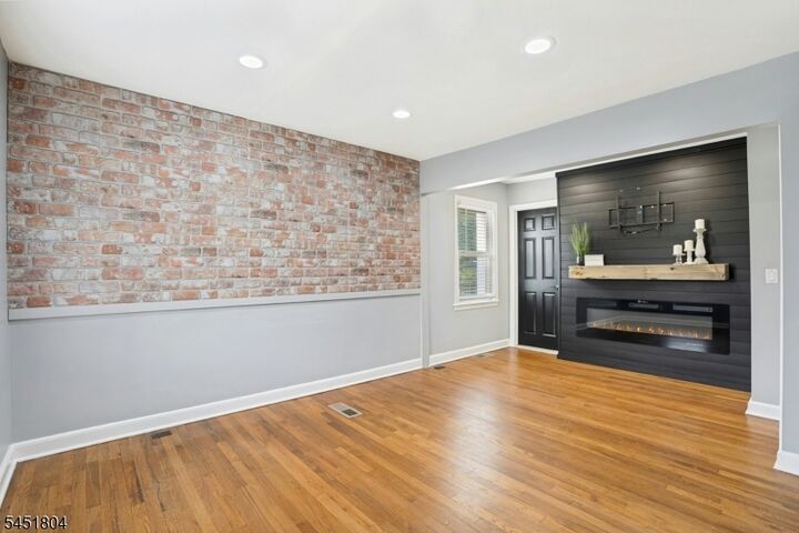 Property Photo:  2094 Westfield Road Cir  NJ 07076 