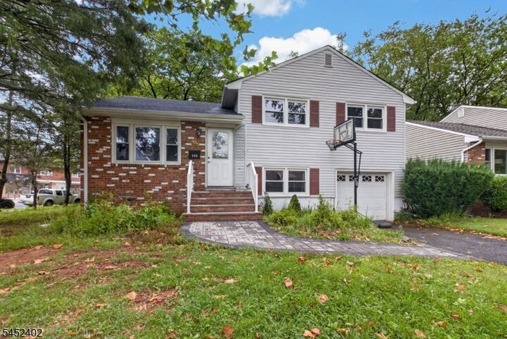 Property Photo:  305 William St  NJ 07076 