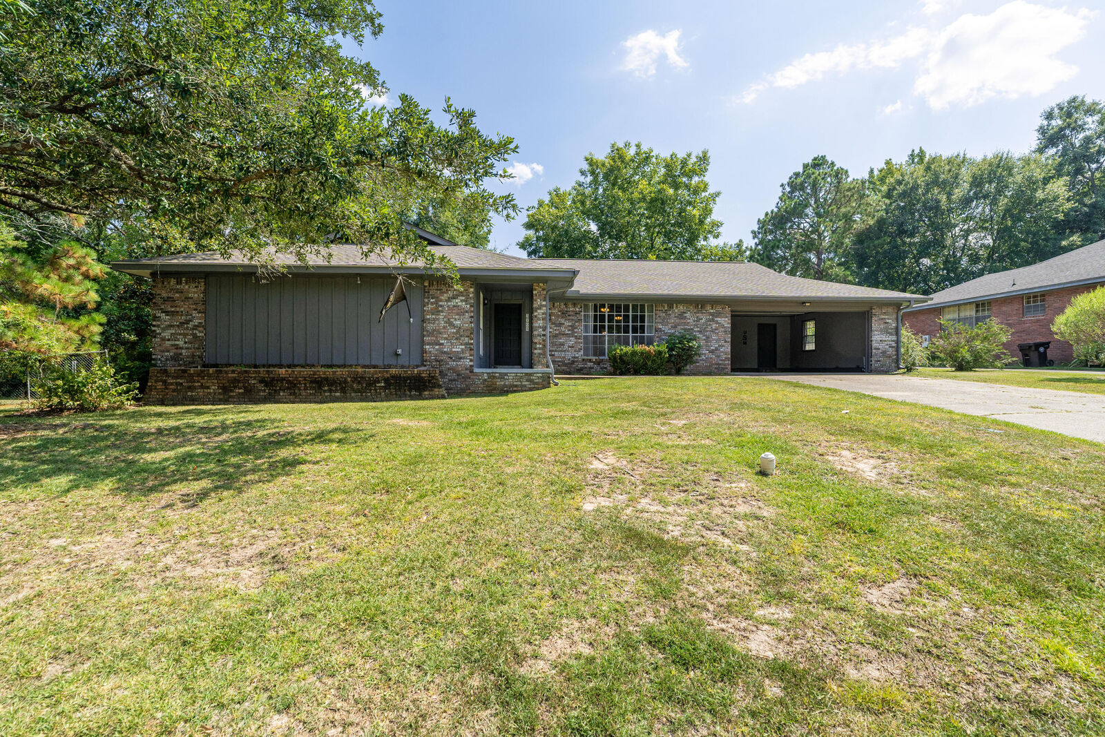 Property Photo: 3108 Fernway Dr. MS 39401