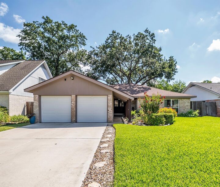 Property Photo:  16222 Green Shade Drive  TX 77090 