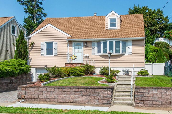 Property Photo: 123 6th St NJ 07075