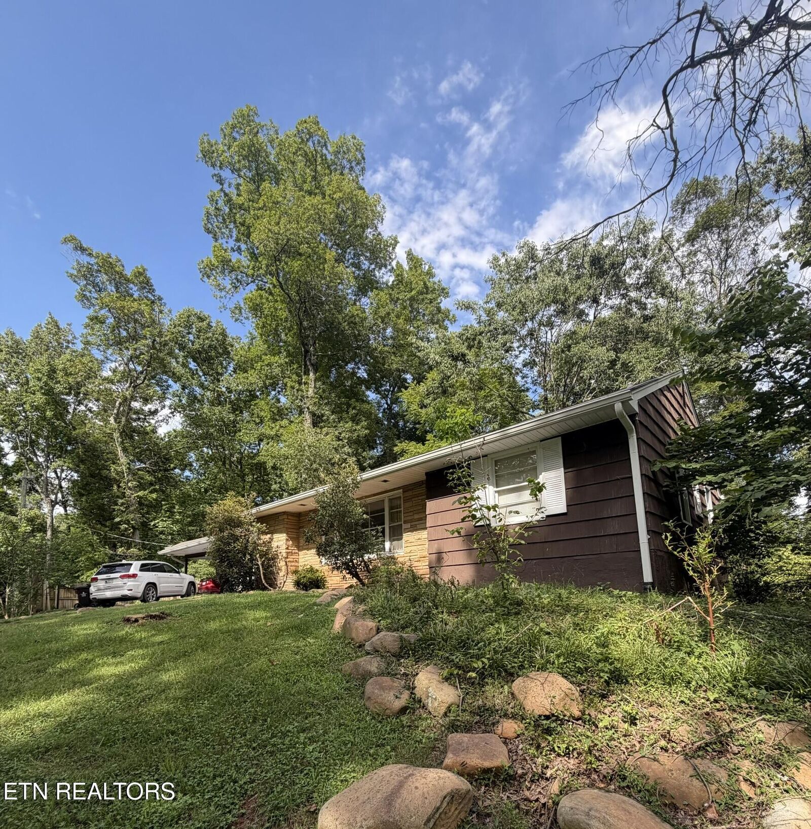 Property Photo:  5704 Rockhaven Rd  TN 37920 