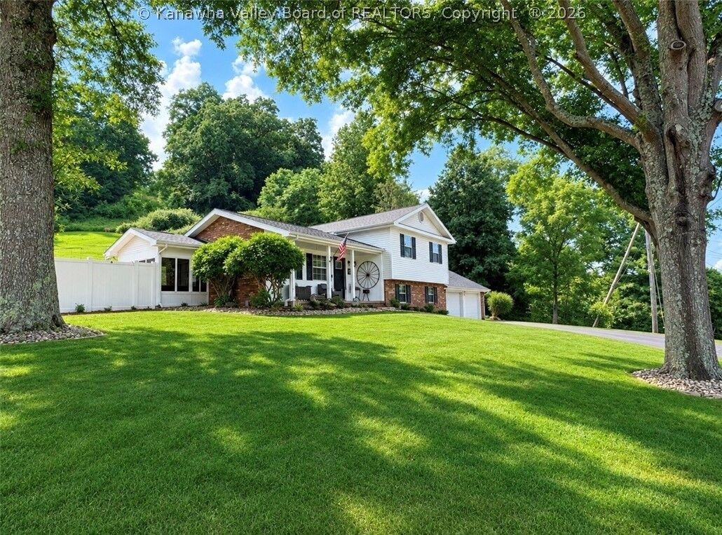 Property Photo:  13 Camrose Lane  WV 25560 