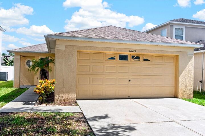 Property Photo:  12629 Evington Point Drive  FL 33579 