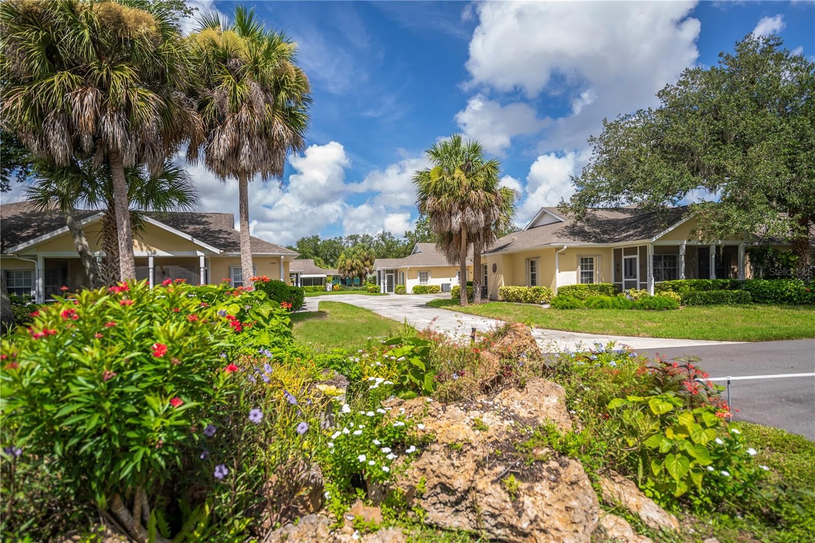 Property Photo: 1554 Red Oak Lane FL 33948