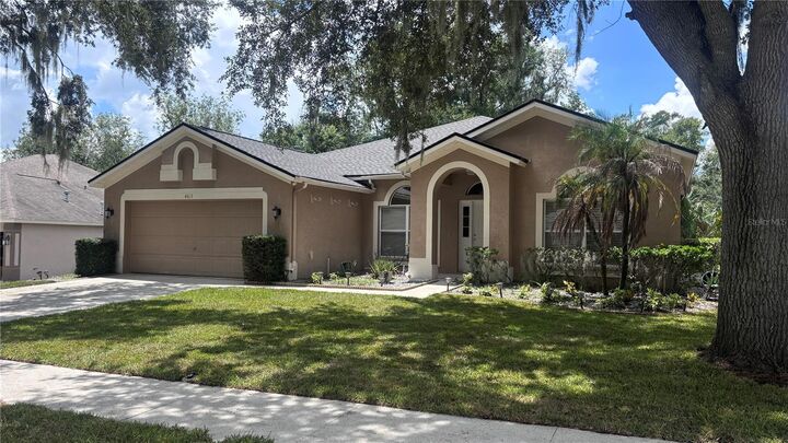 Property Photo:  4613 River Overlook Drive  FL 33596 