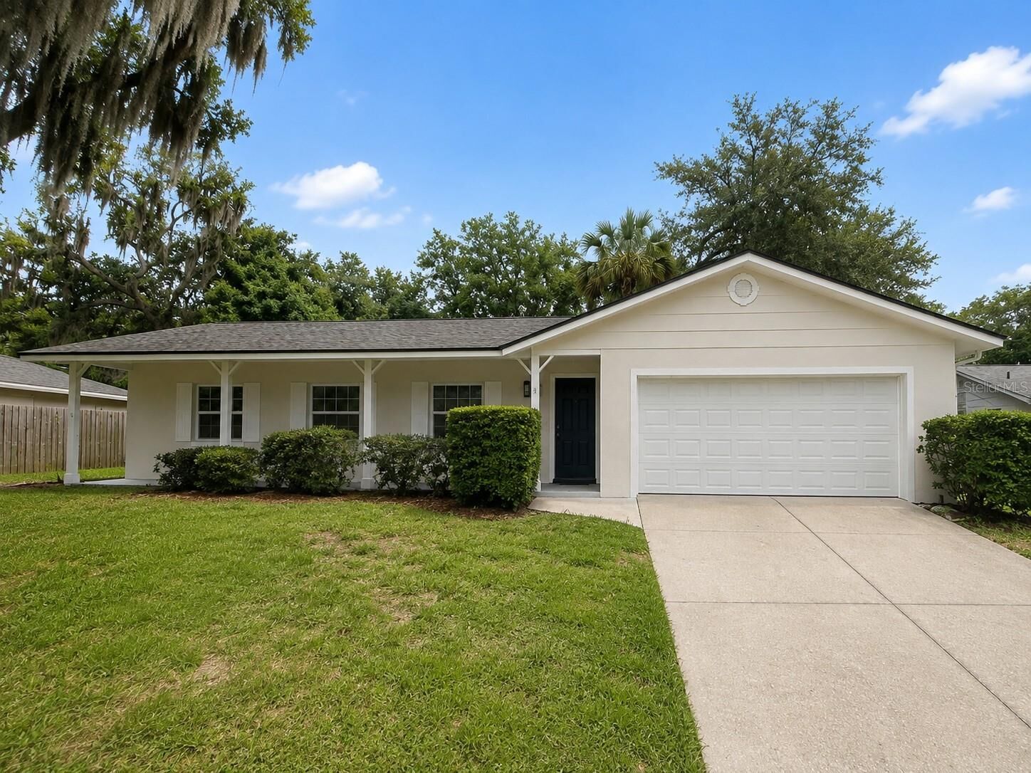 Property Photo: 958 Orange Avenue FL 32765