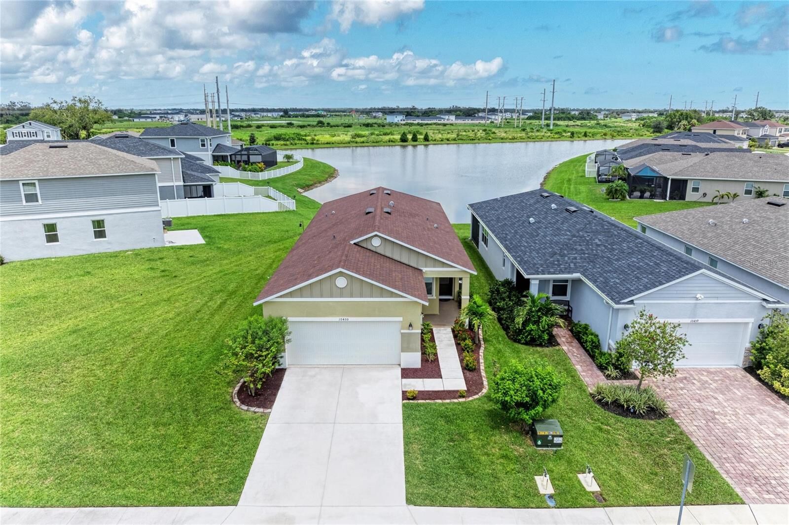 Property Photo: 10455 Wet Marsh Cove FL 34219