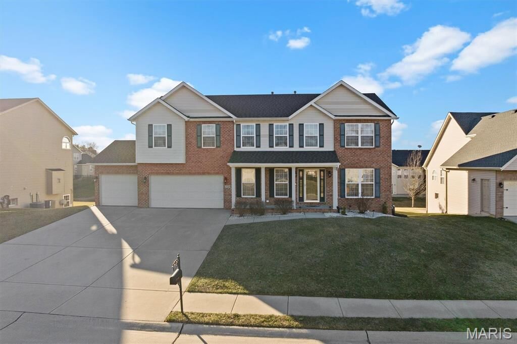 Property Photo:  2728 Lauren Lake Drive  IL 62221 