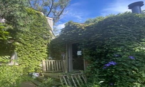 Property Photo: 105 W Willow Road IL 60070