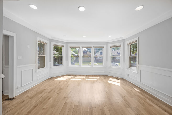 Property Photo: 8526 S Euclid Avenue IL 60617
