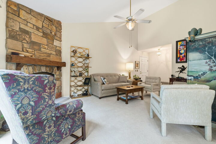 Property Photo: 617 Edinburgh Lane B IL 60070