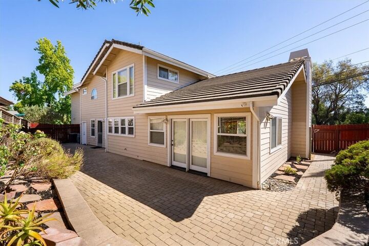 Property Photo:  1604 La Vineda Court  CA 93401 