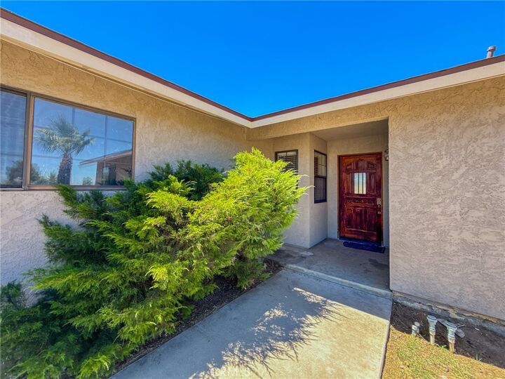 Property Photo:  40607 12th Street West  CA 93551 