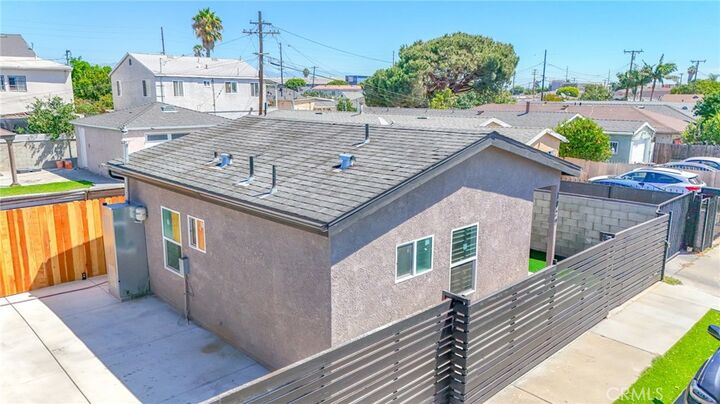 Property Photo: 1831 W 152nd CA 90220