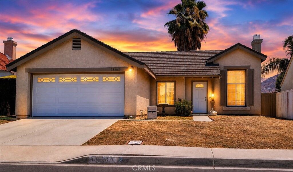 Property Photo:  16362 Avenida De Loring  CA 92551 