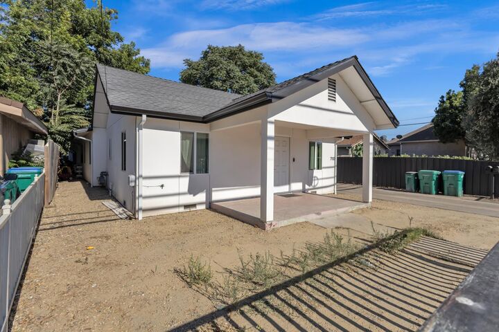 Property Photo:  710 S Stockton Street  CA 95240 