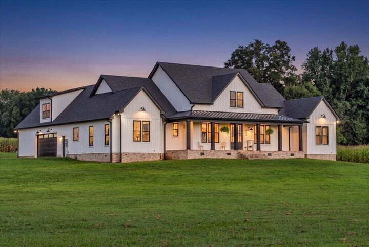Property Photo:  781 Brassfield Rd  TN 37342 