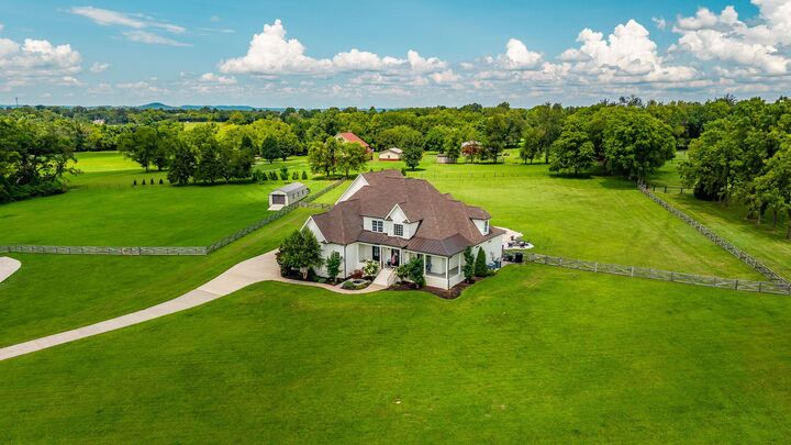 Property Photo:  825B Douglas Bend Road  TN 37066 
