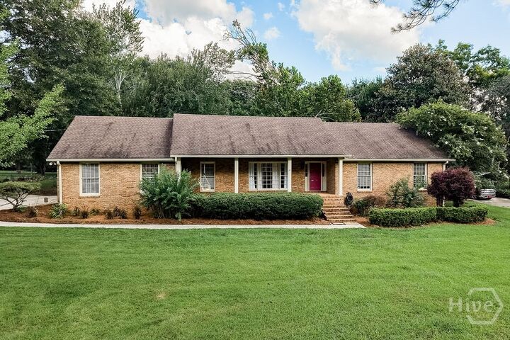 Property Photo:  1035 Whit Davis Road  GA 30605 