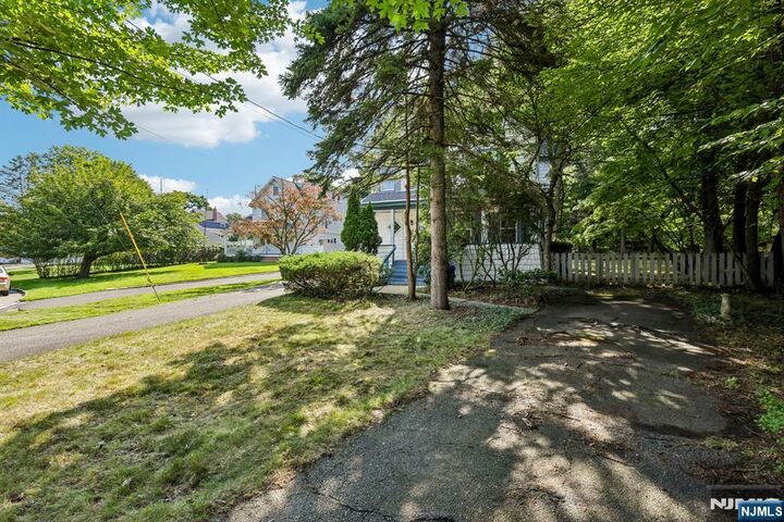 Property Photo:  14 Jacobus Avenue  NJ 07424 