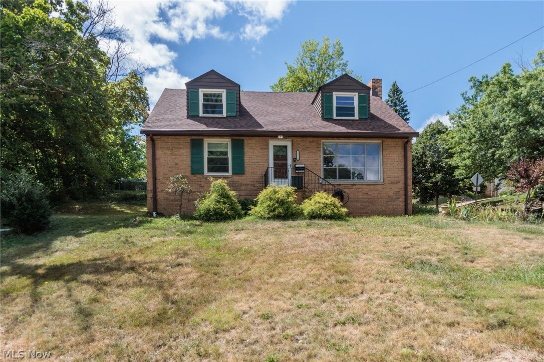 Property Photo:  3516 Meadowbrook Boulevard  OH 44118 