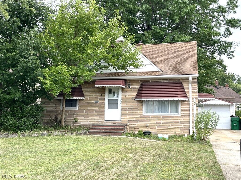 Property Photo:  28532 Lake Shore Boulevard  OH 44095 