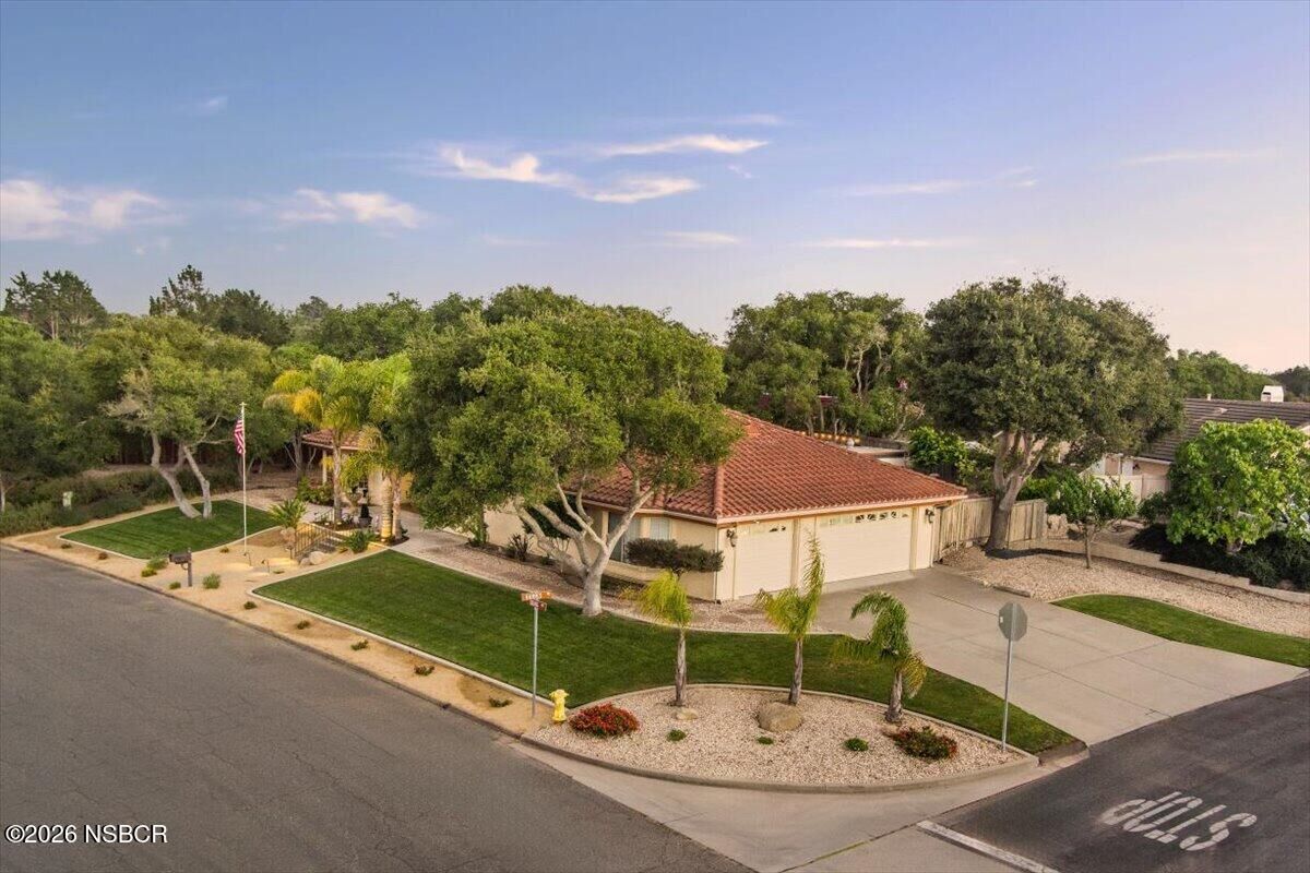 Property Photo:  1350 Craig Drive  CA 93436 