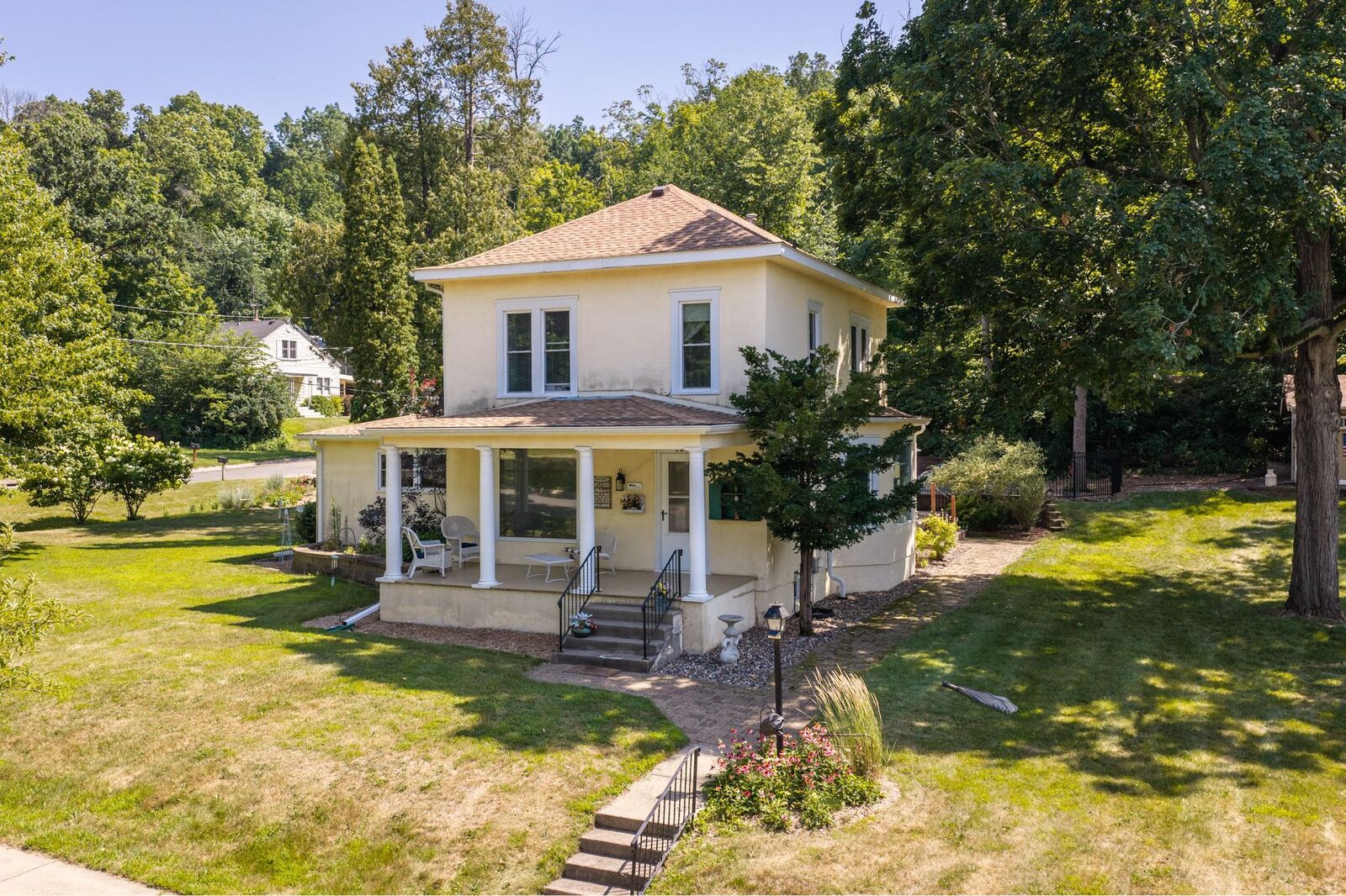 Property Photo:  201 W Colvill Street  MN 55009 