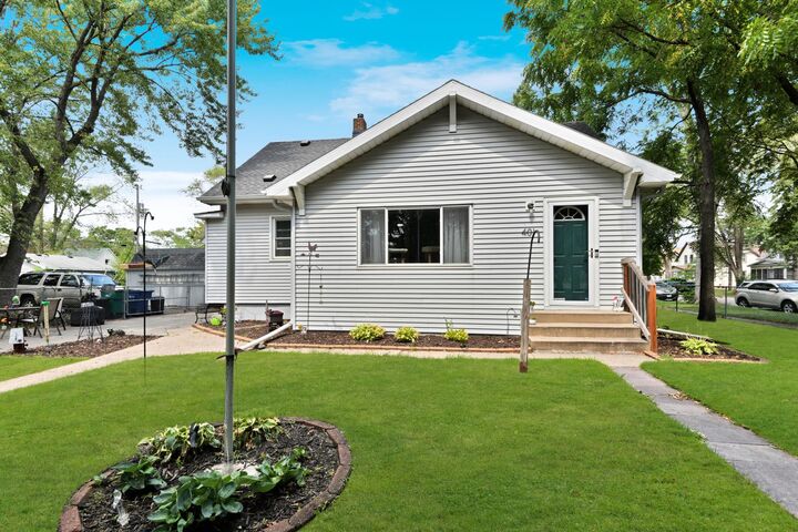 Property Photo:  401 17th Avenue N  MN 56303 