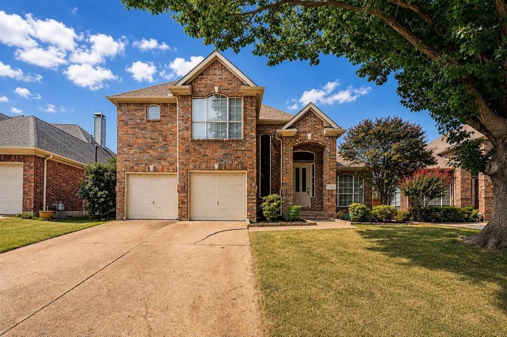 Property Photo: 10503 Waters Drive TX 75063