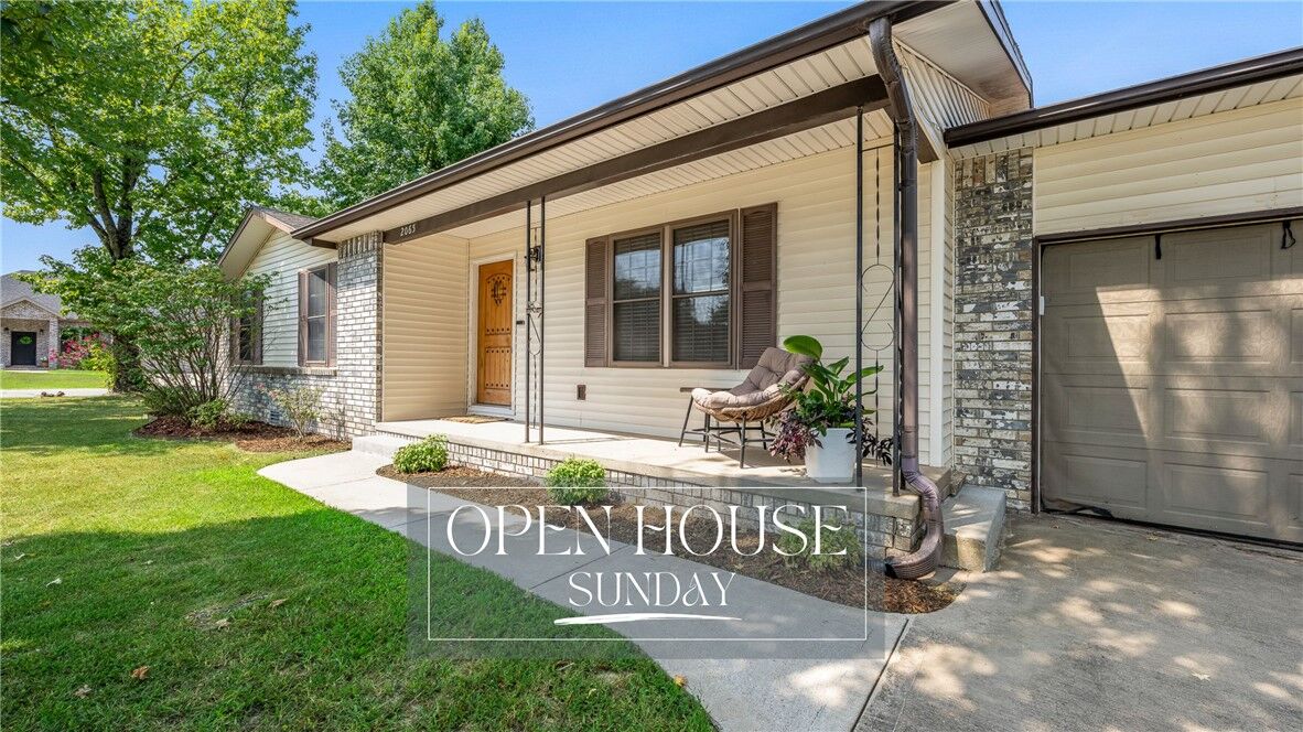 Property Photo:  2065 Chapman Lane  AR 72751 