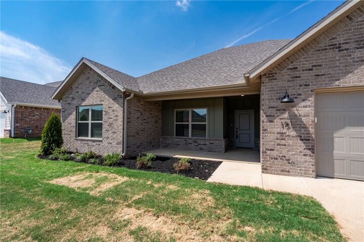 Property Photo:  151 N Panther Avenue  AR 72730 