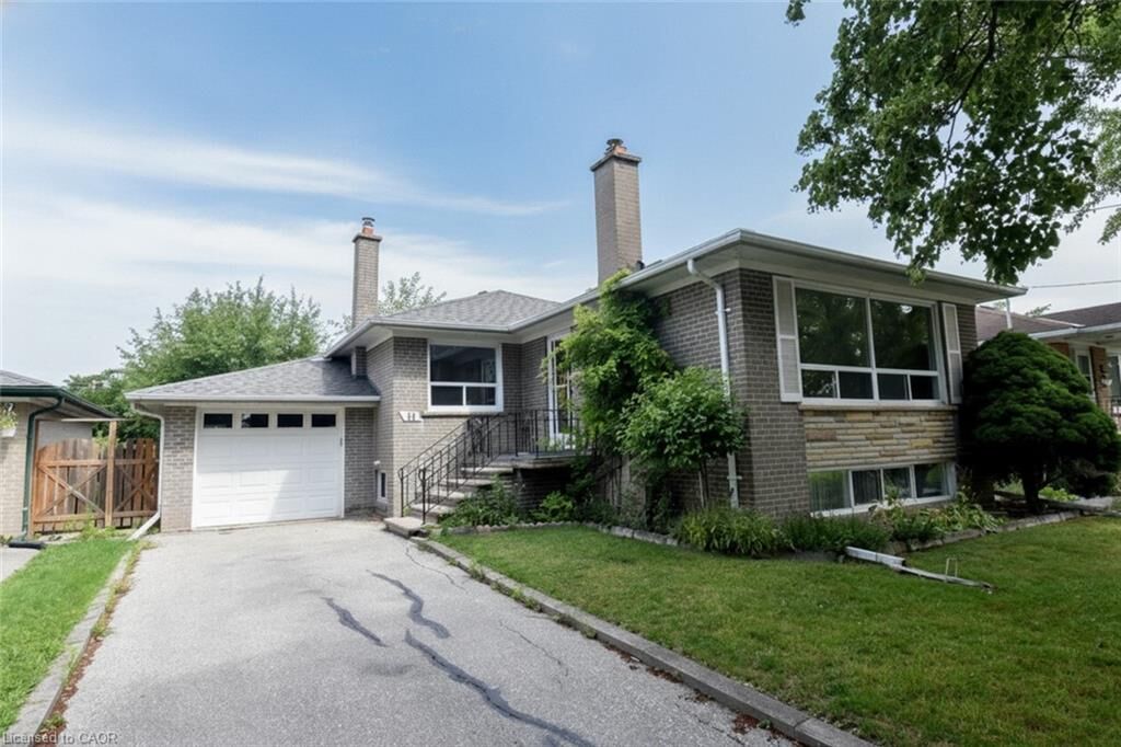 Property Photo:  44 Beckwith Road  ON M9C 3Y1 
