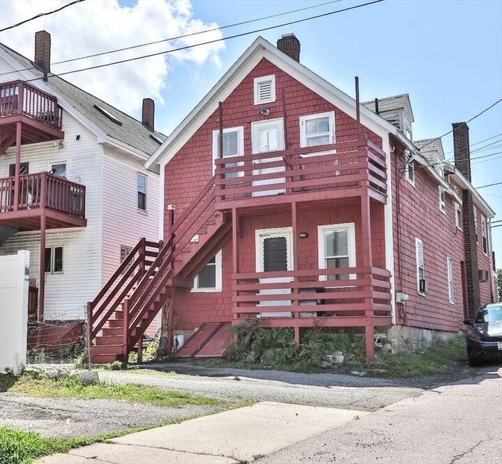 Property Photo:  32 N Bow Street  MA 01757 