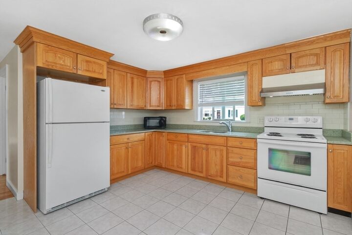 Property Photo: 37 Kenmore Rd MA 02453