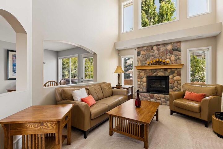 Property Photo: 113 Douglasview Court SE AB T2Z 2S8
