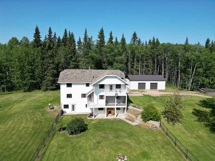 Property Photo: 65368 Range Road 165 AB T0A 0R0