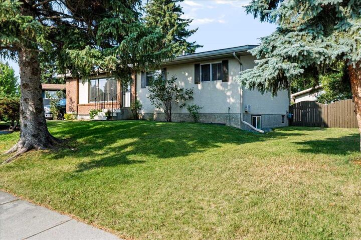 Property Photo: 10827 Brae Road SW AB T2W 1E2
