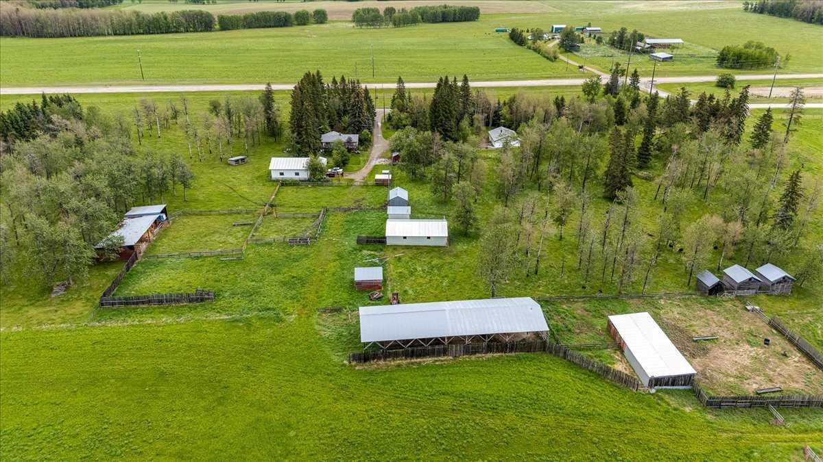 Property Photo: 390054 Range Road 7-1 AB T4T 2A3