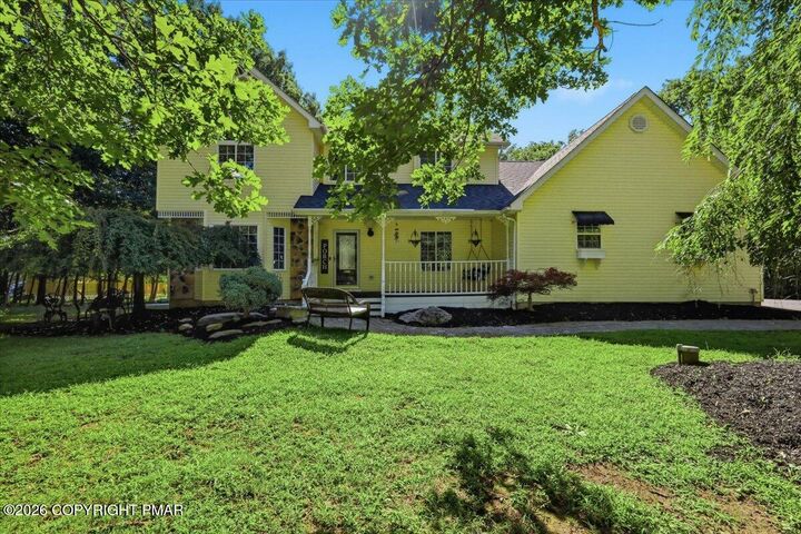 Property Photo:  161 Acorn Lane  PA 18360 