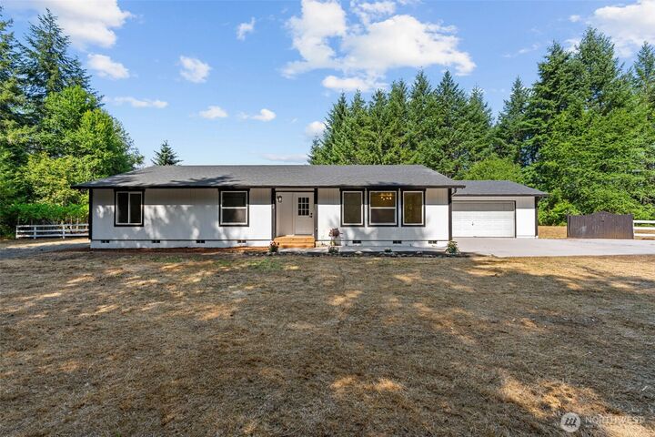 Property Photo:  122  Northview Drive  WA 98532 