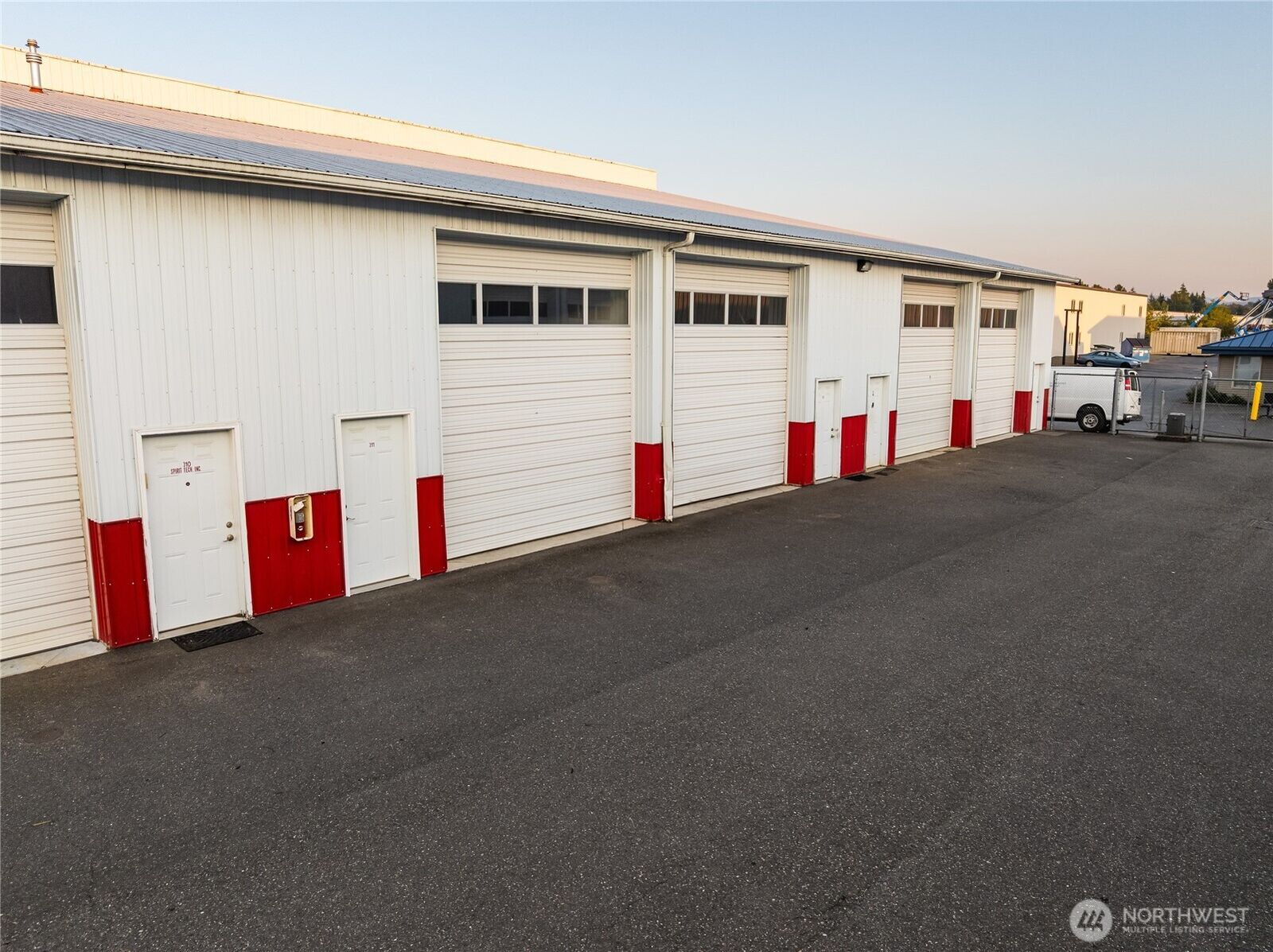 Property Photo: 1906 Midway Lane 311 WA 98226