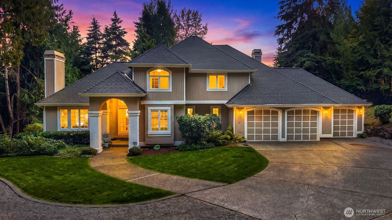 Property Photo:  8826 E Meadow Lake Drive  WA 98290 