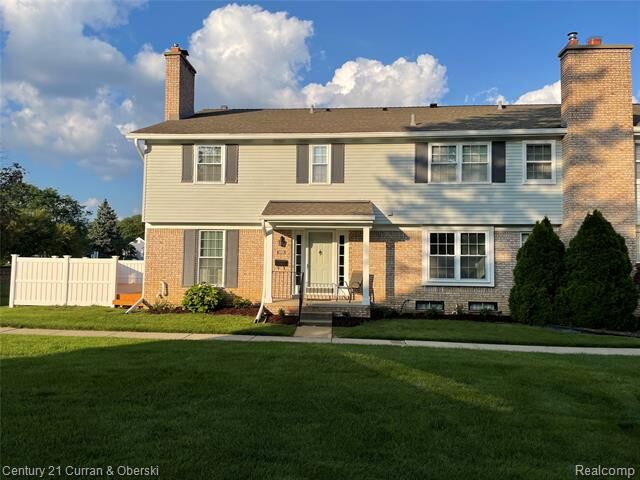 Property Photo: 20905 E Glen Haven Circle MI 48167