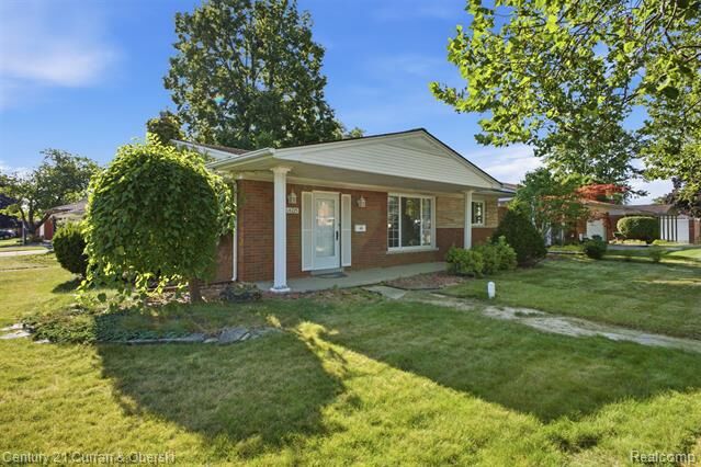 Property Photo:  14225 Berkshire Street  MI 48193 