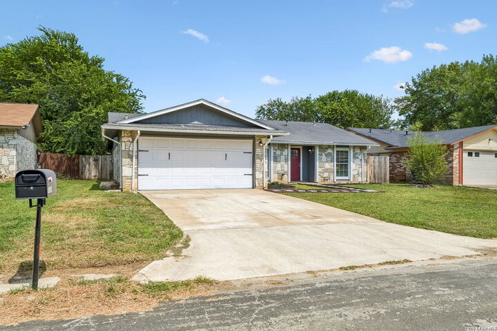 Property Photo:  1134 Longmont  TX 78245 
