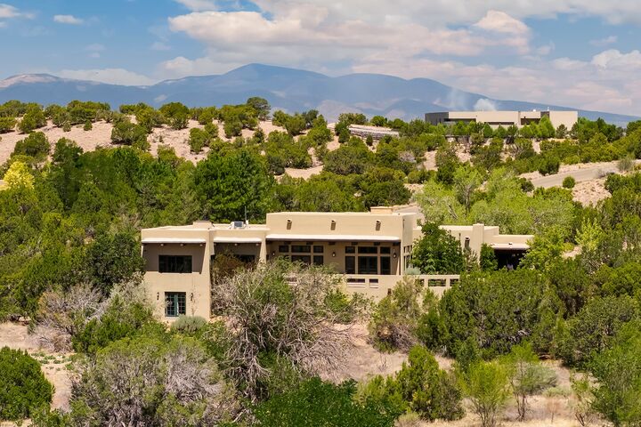 Property Photo: 8 Paseo De Aguila NM 87506