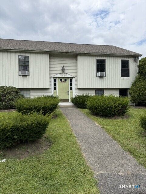 Property Photo:  142 Aspetuck Village 142  CT 06776 